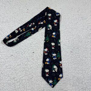 Snoopy and Friends PEANUTS Mens 100% Silk Neck Tie Christmas